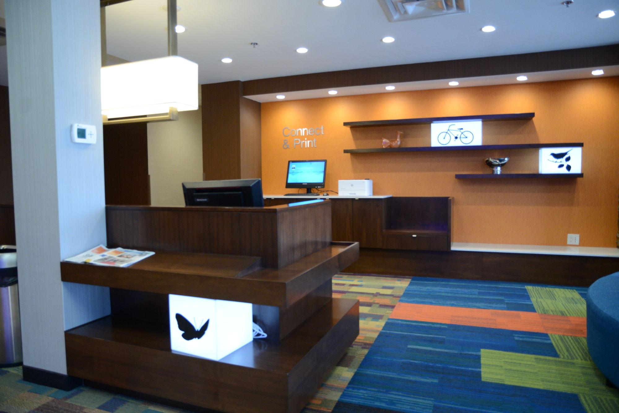 Fairfield Inn & Suites By Marriott Edmonton North Екстериор снимка