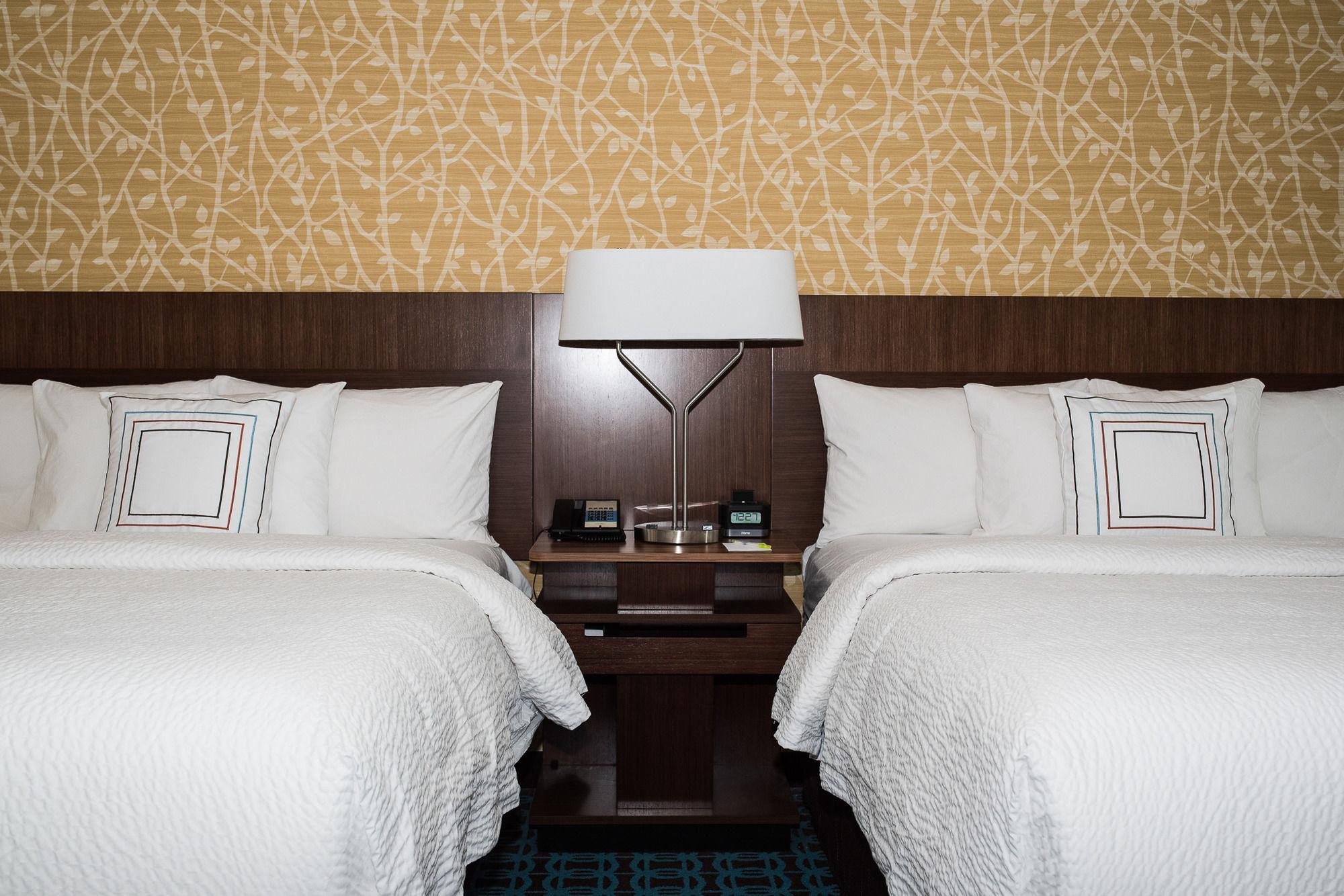 Fairfield Inn & Suites By Marriott Edmonton North Екстериор снимка
