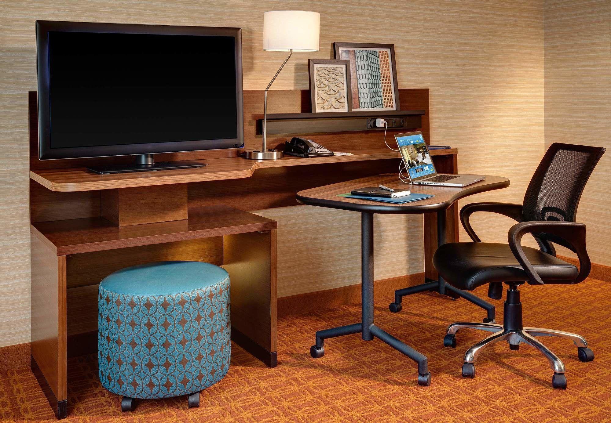 Fairfield Inn & Suites By Marriott Edmonton North Екстериор снимка