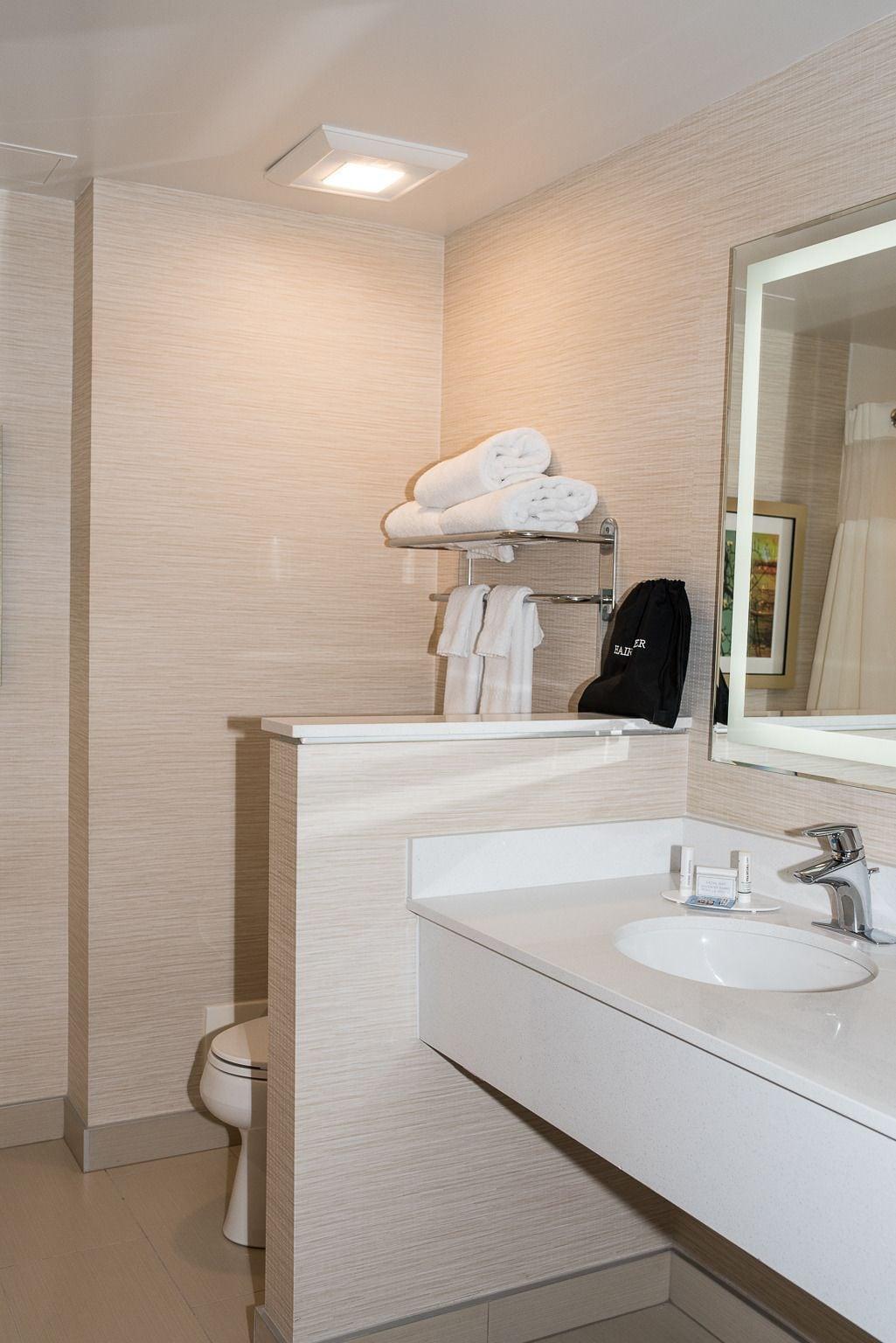 Fairfield Inn & Suites By Marriott Edmonton North Екстериор снимка