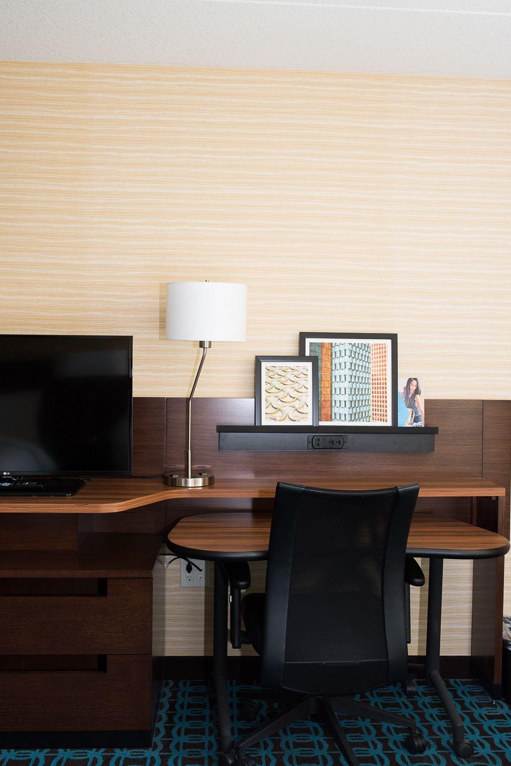 Fairfield Inn & Suites By Marriott Edmonton North Екстериор снимка