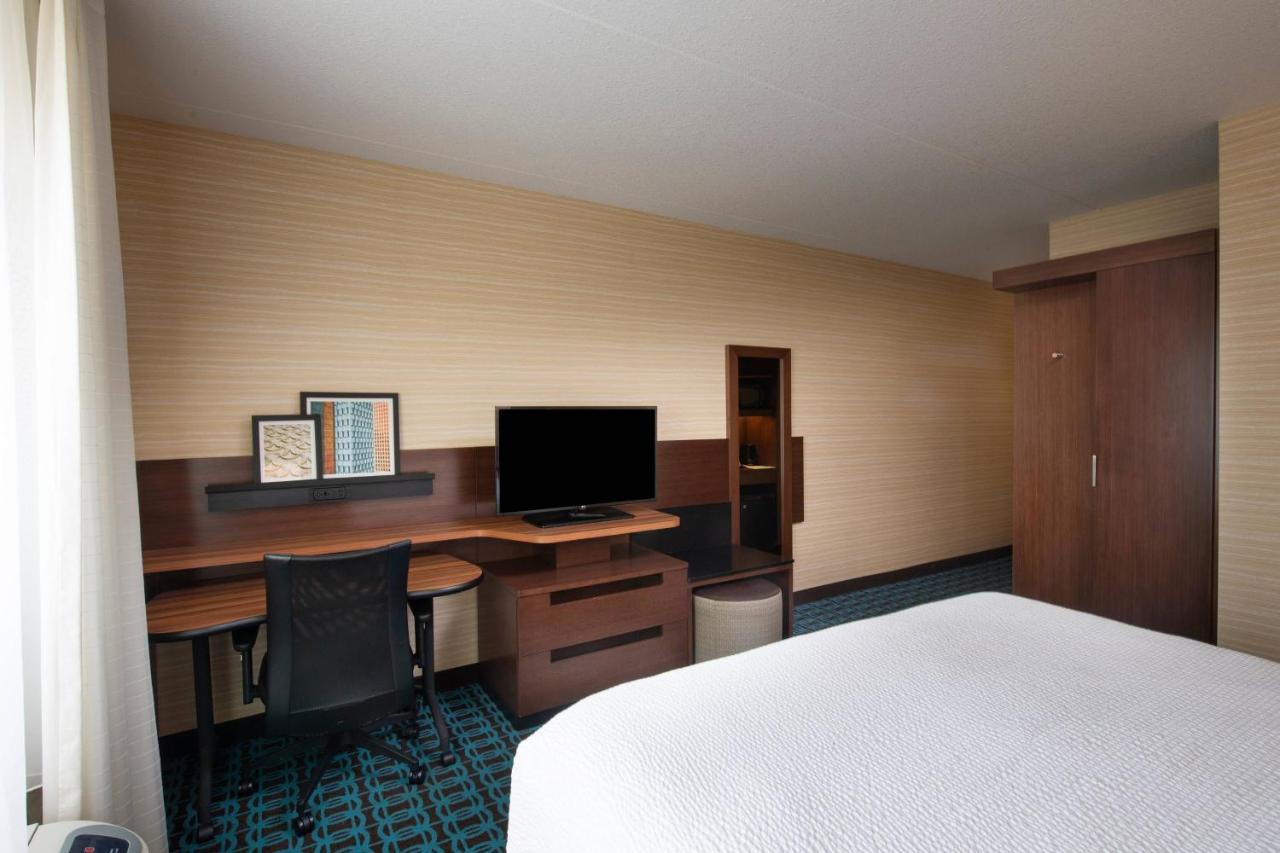Fairfield Inn & Suites By Marriott Edmonton North Екстериор снимка