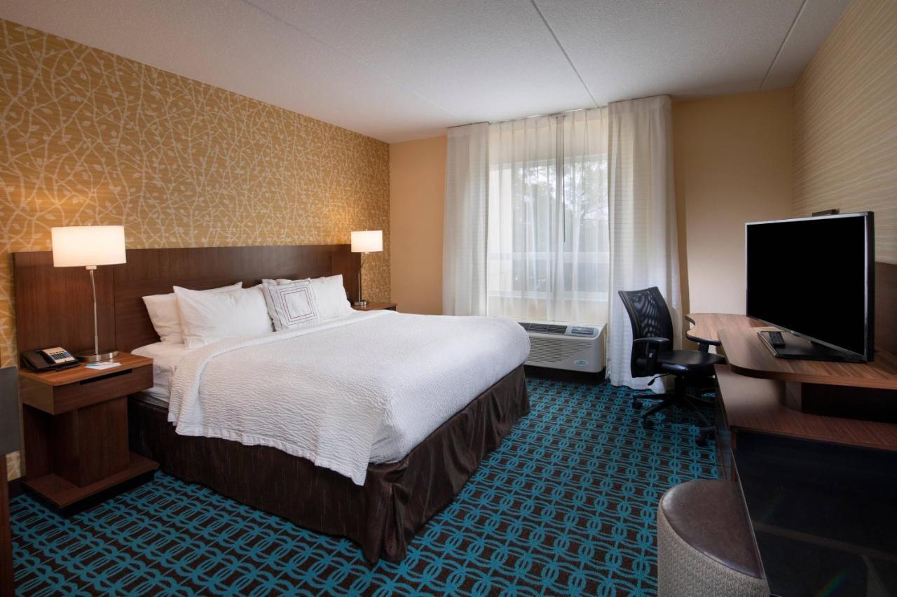 Fairfield Inn & Suites By Marriott Edmonton North Екстериор снимка