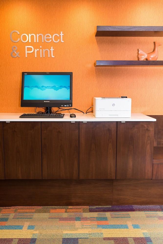 Fairfield Inn & Suites By Marriott Edmonton North Екстериор снимка