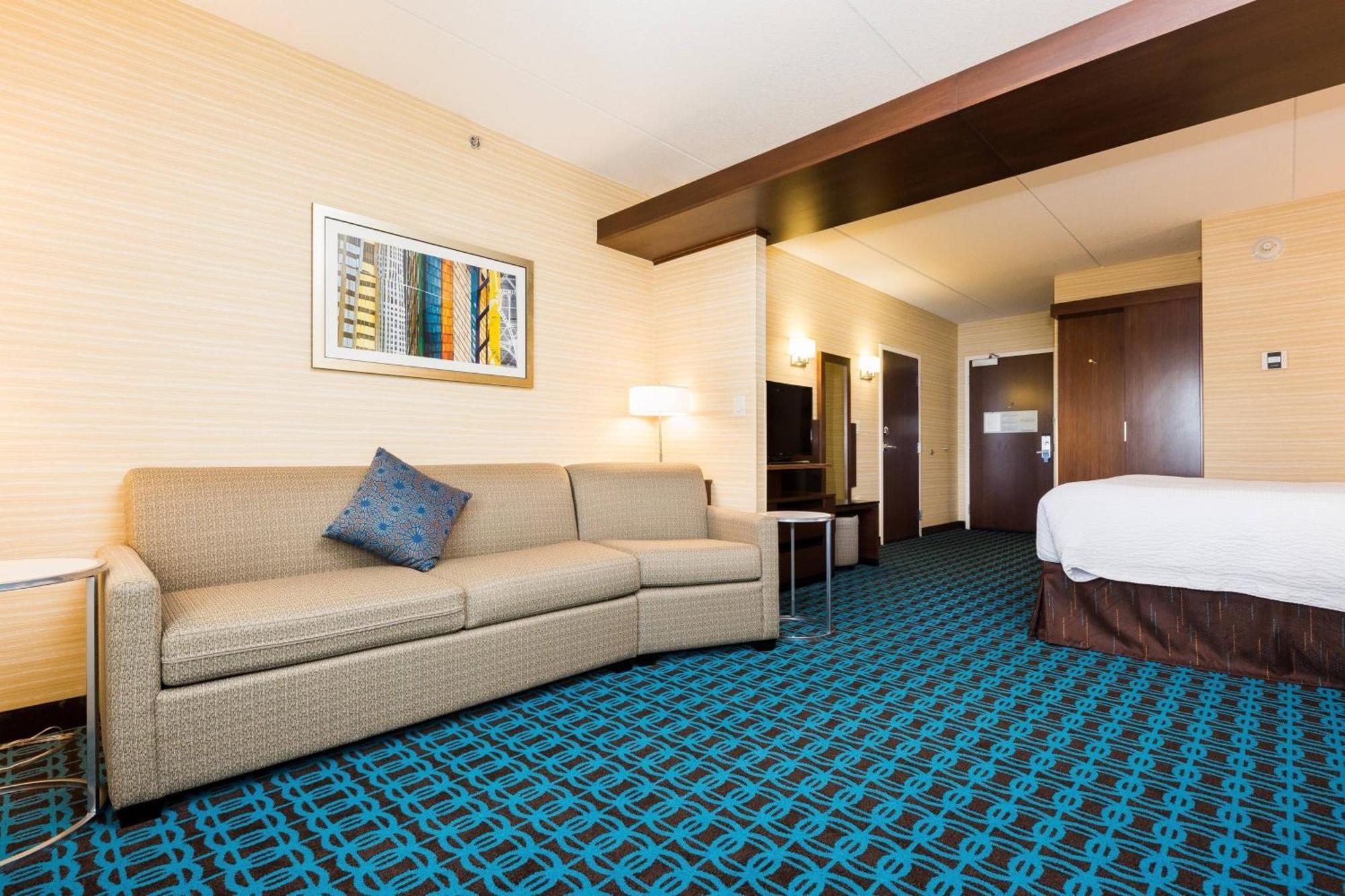 Fairfield Inn & Suites By Marriott Edmonton North Екстериор снимка